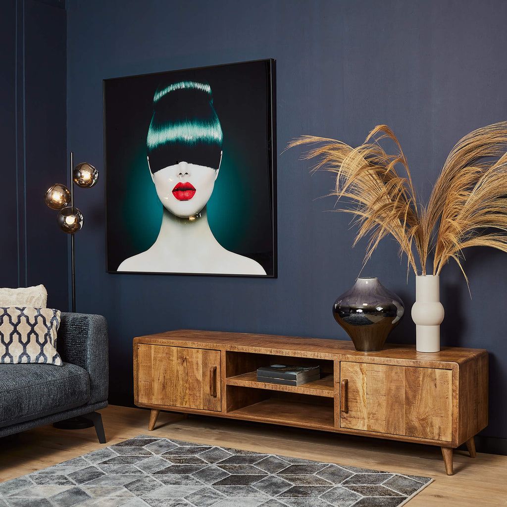 TV-Board Raven Natur – Mangoholz mit schwarzen Designelementen, 2 Türen & offene Fächer, 180 x 45 x 50 cm