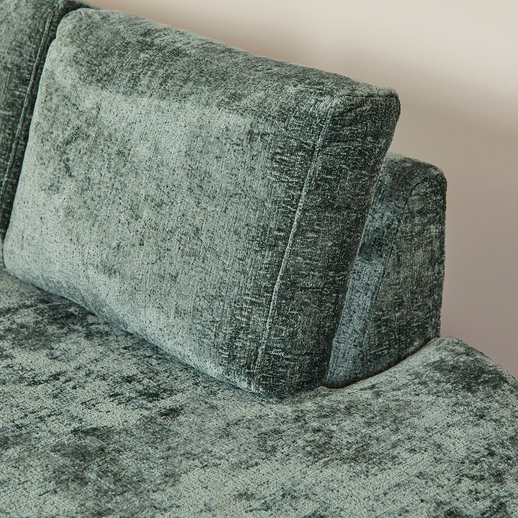 Sofa Veronika Grün 264x192x84 cm – 2,5-Sitzer Ecksofa mit abgerundetem Ottomane Rechts - von MeinLieblingsplatz