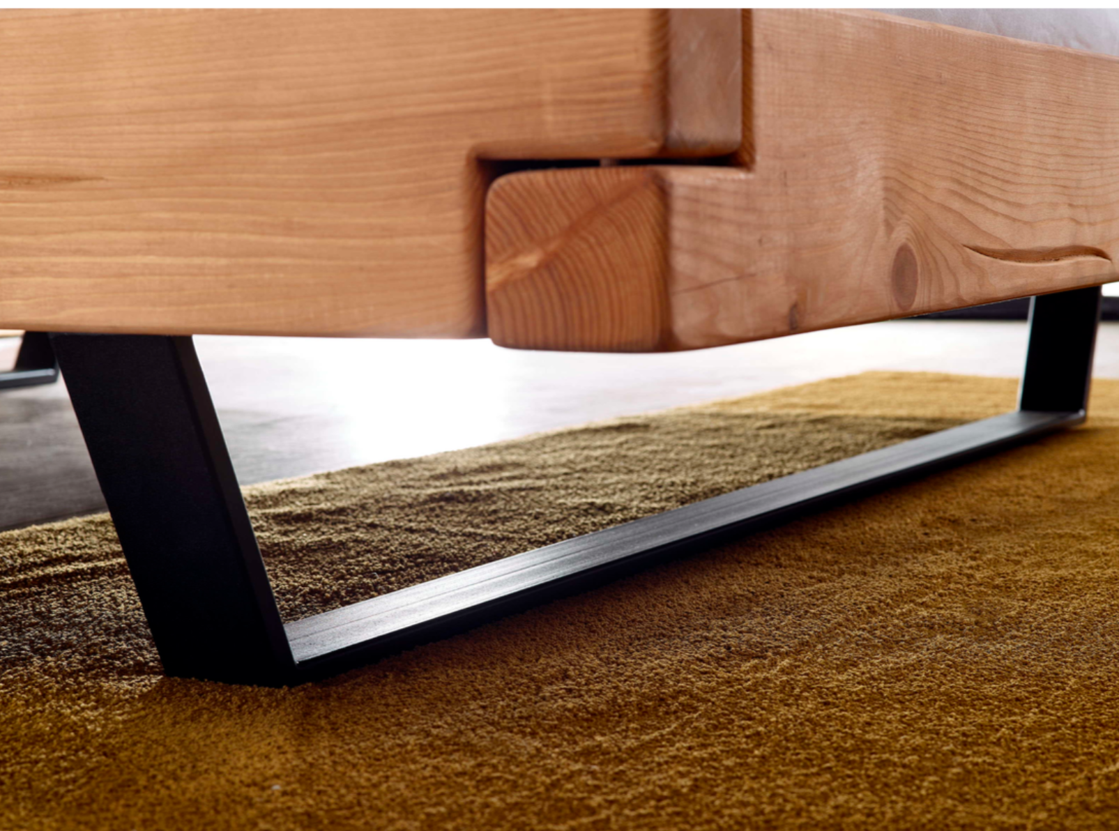 Massivholzbett Benedo 180×200 cm – Kiefer & Lederoptik im modernen Design