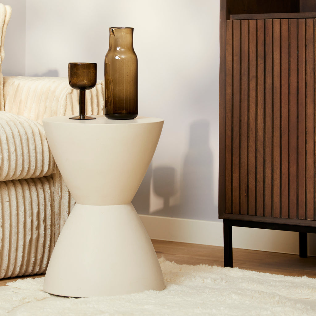 Beistelltisch Abbey Grün – runder Mangoholz-Tisch 33×45 cm, stilvolles Design für Wohnzimmer & Lounge