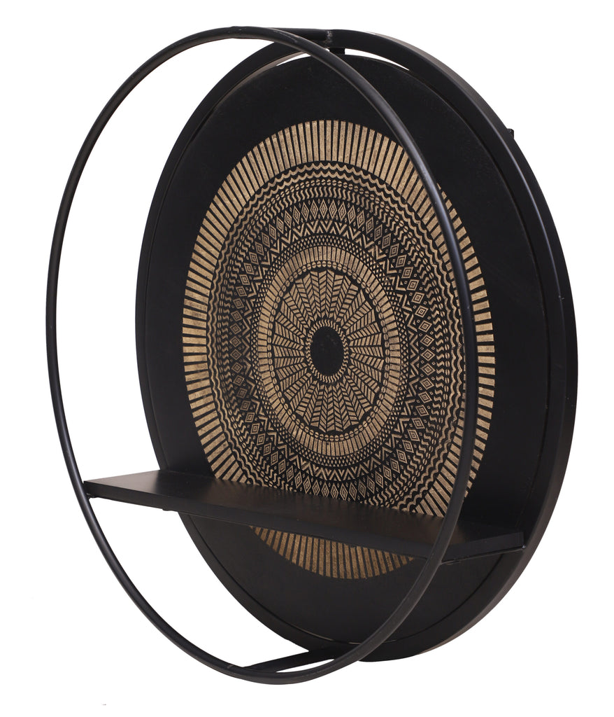 Wandregal Melo Schwarz – Regal aus massivem Holz mit Metallrahmen & dekorativer Holzschnitzerei, 68 x 20 x 68 cm