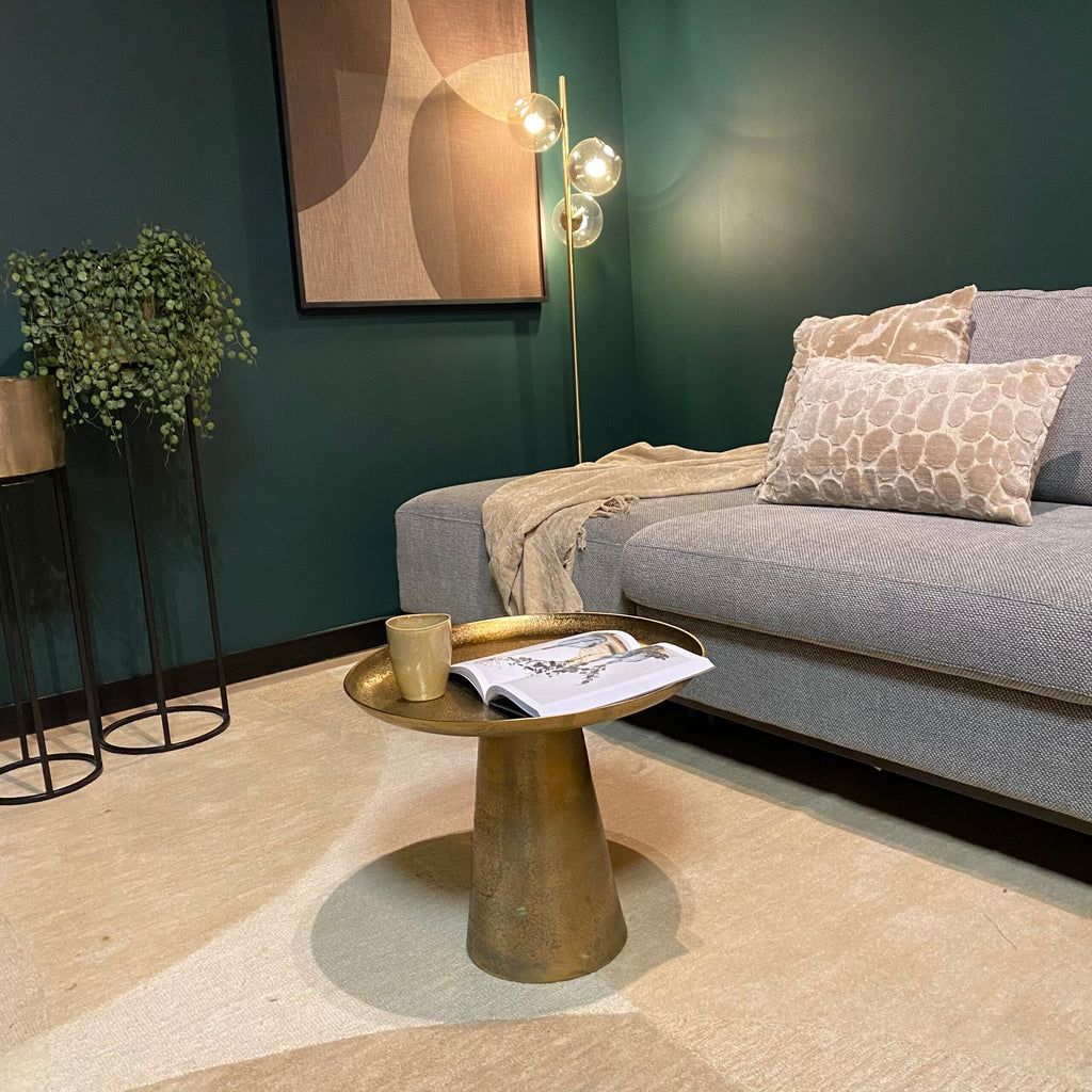 Couchtisch Daisy 50x50x40 cm – Aluminium mit edlem Antik-Gold Finish, stilvolles Highlight für Ihr Wohnzimmer