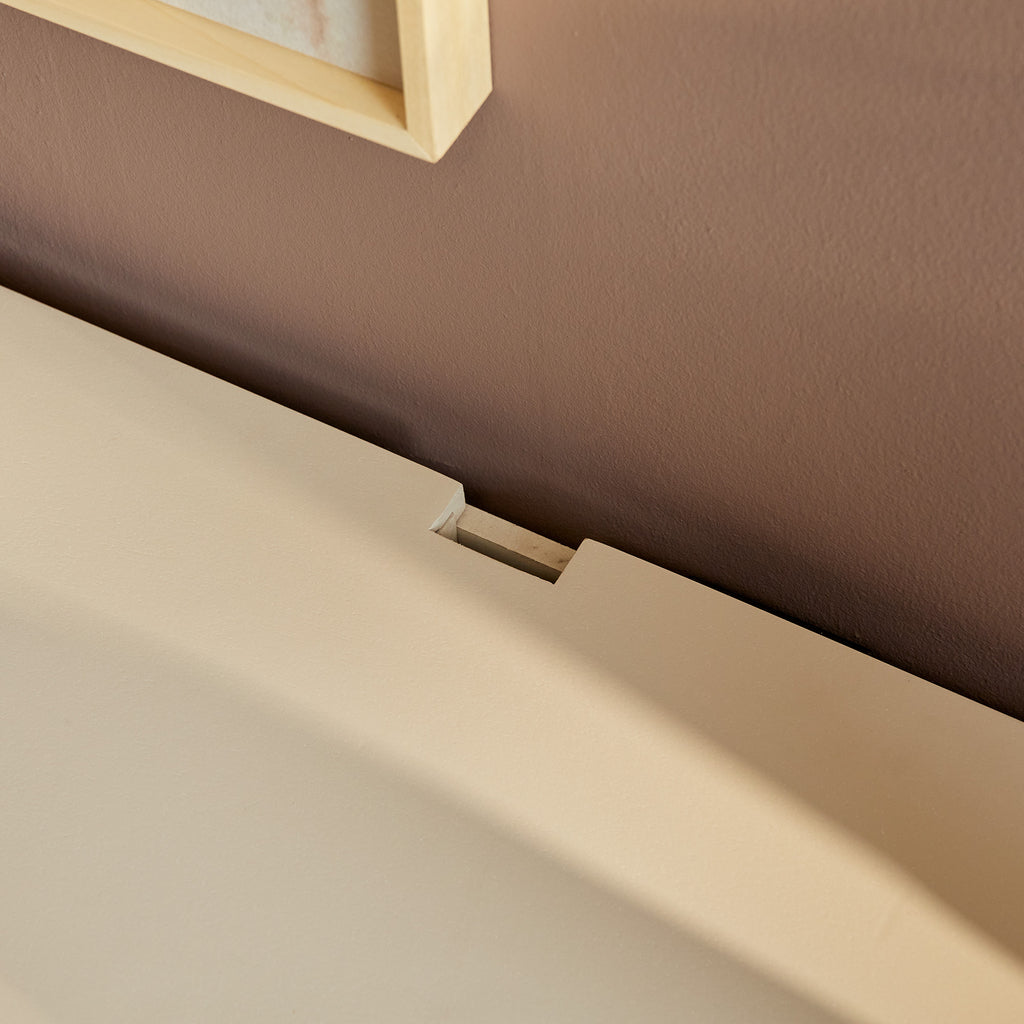 TV-Board Focus Sand | Schwebendes Lowboard mit Push-to-Open | 160 x 35 x 30 cm